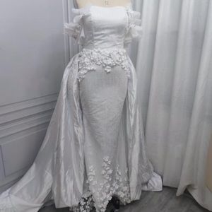 Wedding Dress Crystal white diamonds detachable